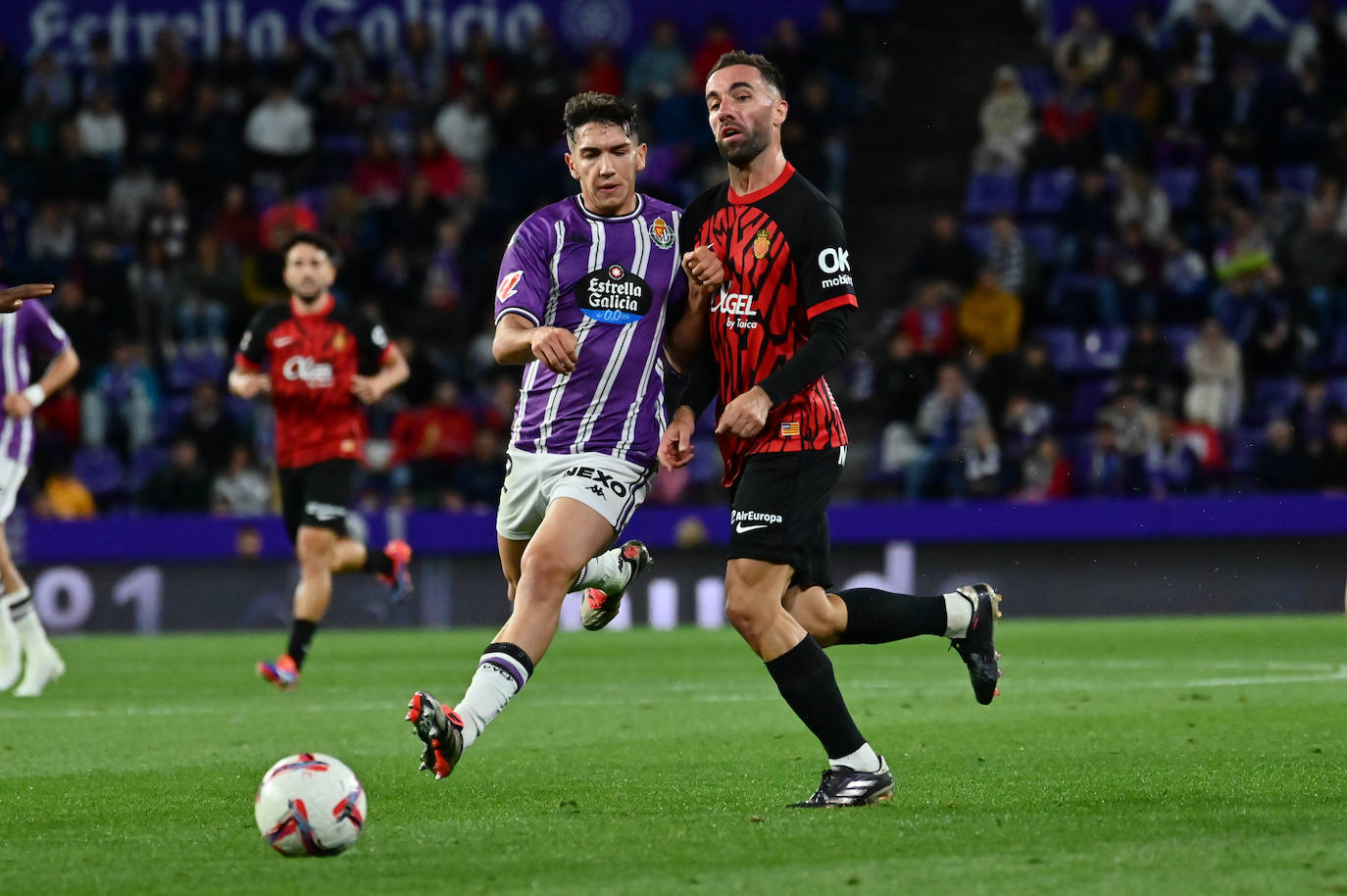 La derrota en casa del Real Valladolid frente al Mallorca, en imágenes