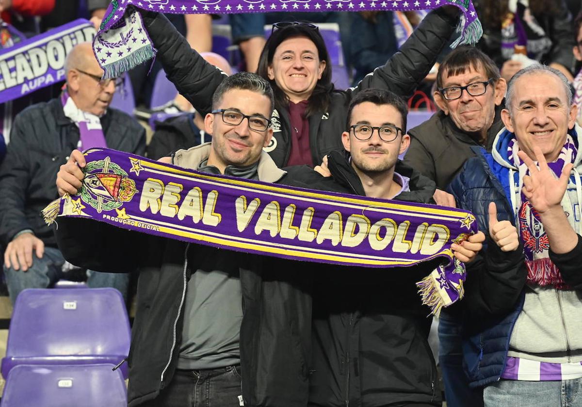 Búscate en la grada del estadio José Zorrilla (3/4)