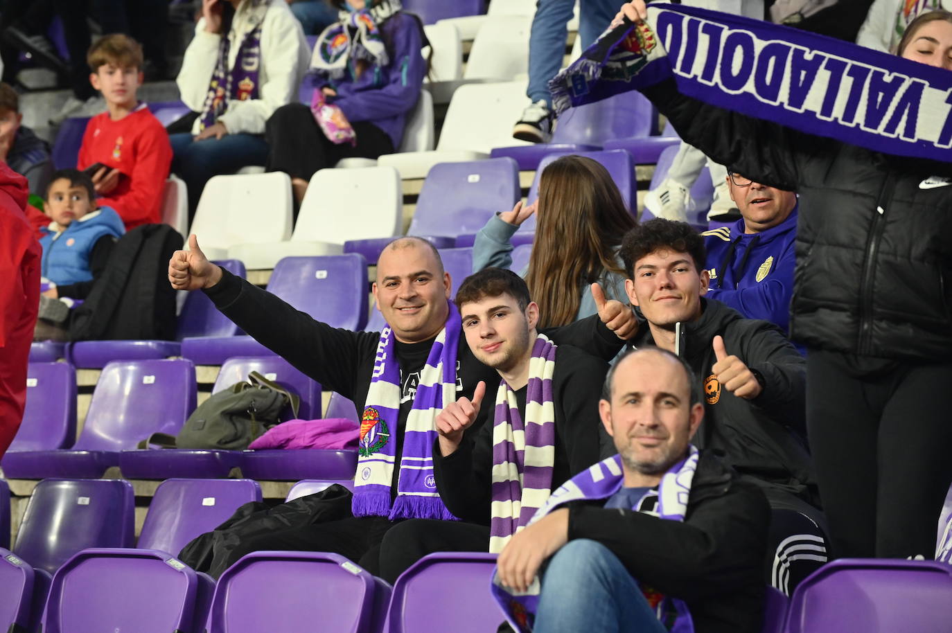 Búscate en la grada del estadio José Zorrilla (3/4)