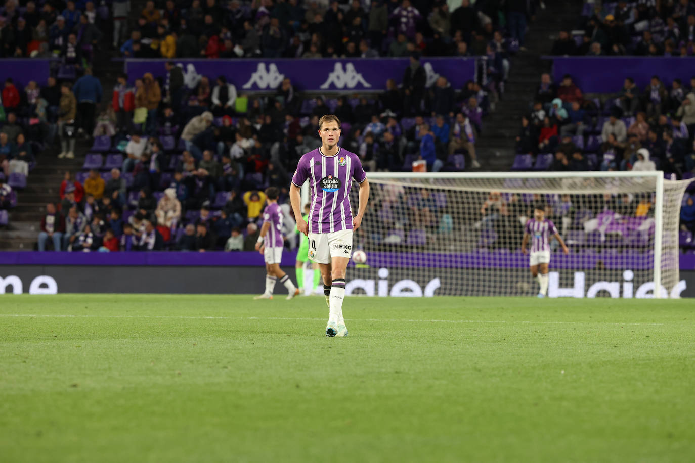 La derrota en casa del Real Valladolid frente al Mallorca, en imágenes