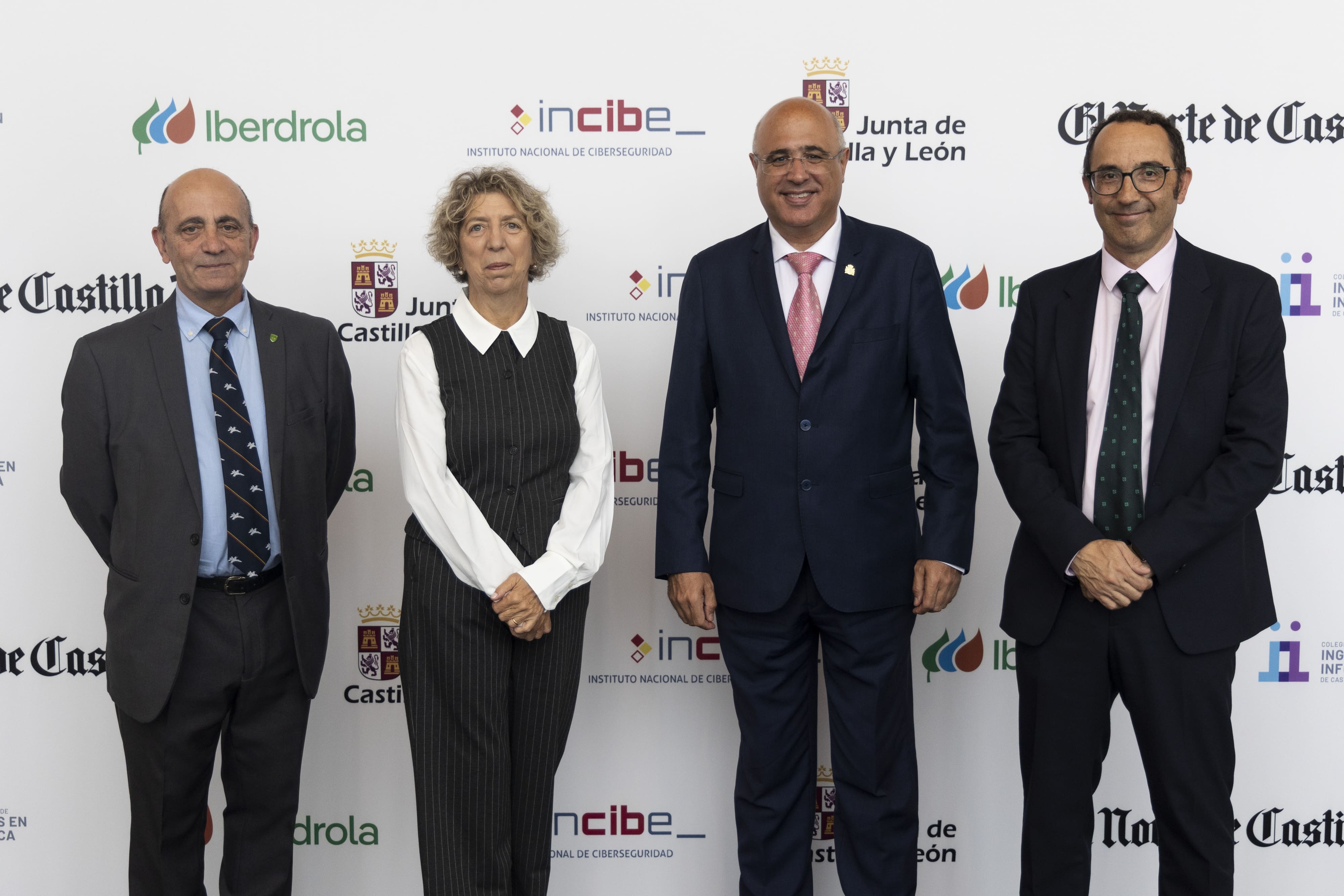 Carlos Hidalgo (coronel de la SUIG4), Isabel Clavero (ICEX Castilla y León), Jacinto Canales (subdelegado del Gobierno en Valladolid) y Andrés Velarde (coronel de la Guardia Civil).