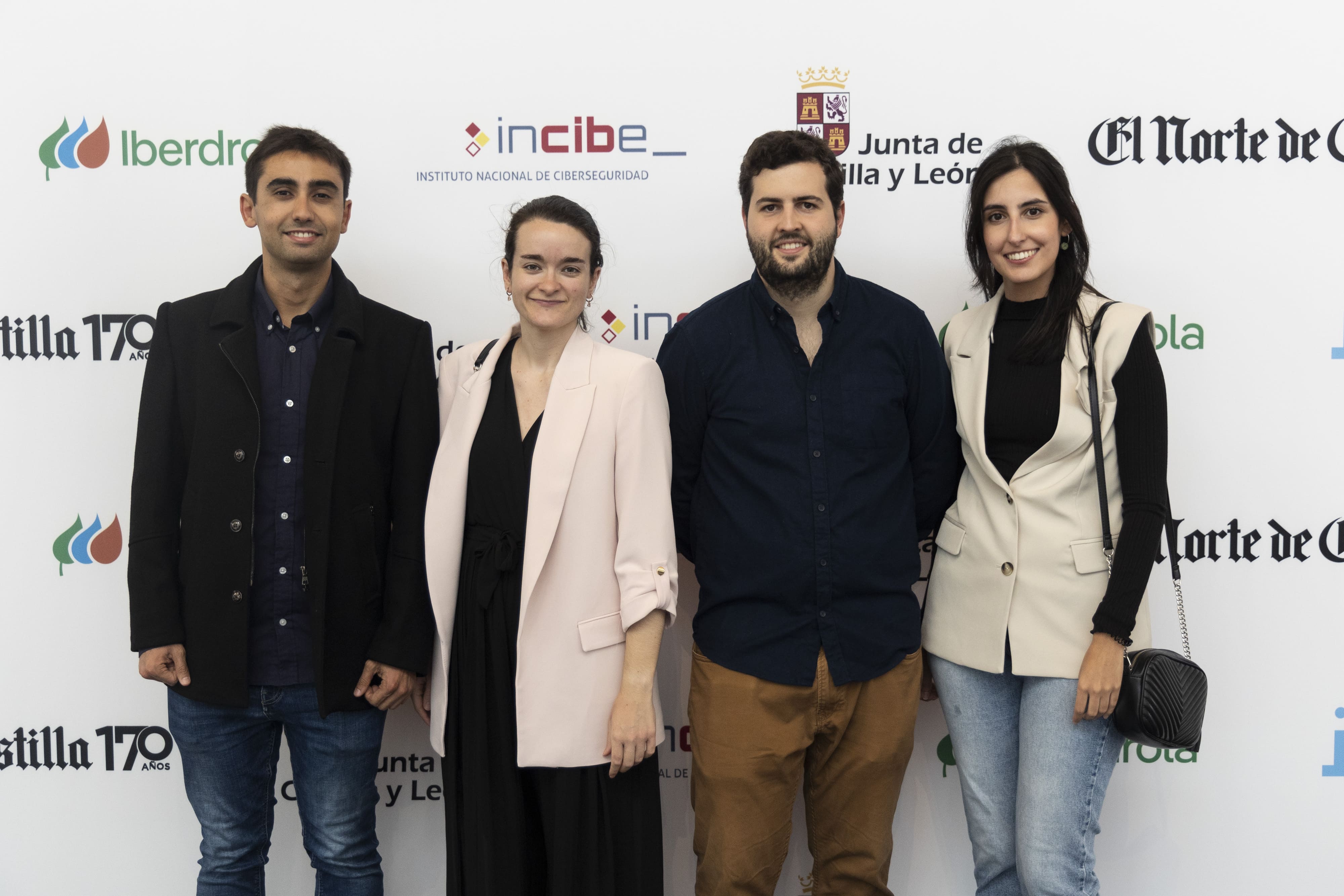 Carlos Marcos, Blanca Lendoiro, Raúl Lázaro y Sandra García.