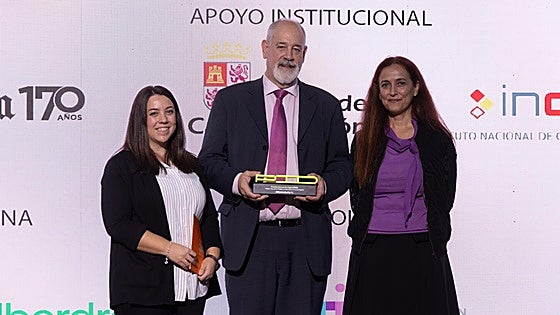 Mejor Servicio Público e Iniciativa Social Digital: Activa de Enclave Formación