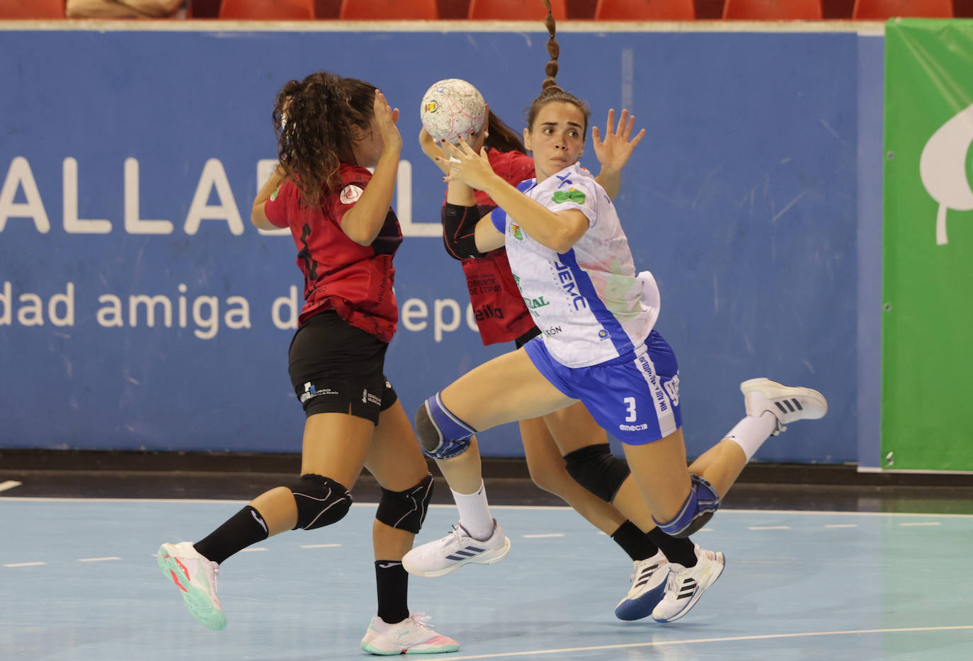 La victoria del Aula ante el BM Elche, en imágenes