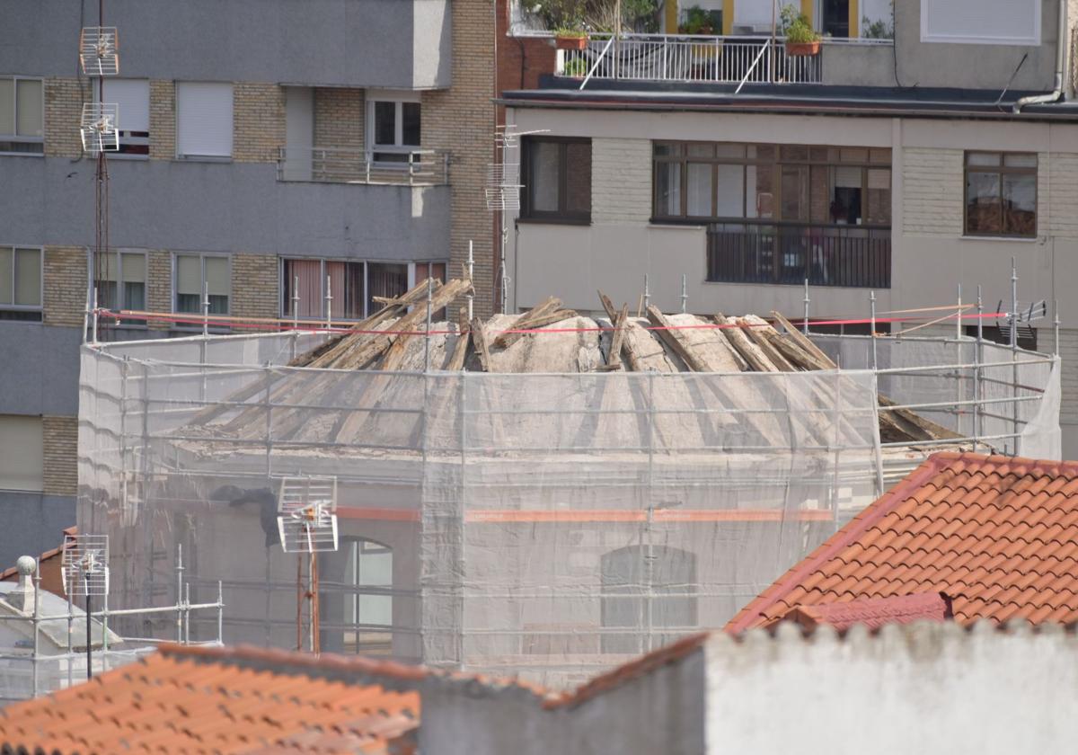 La cúpula de la iglesia, tras el derrumbe.