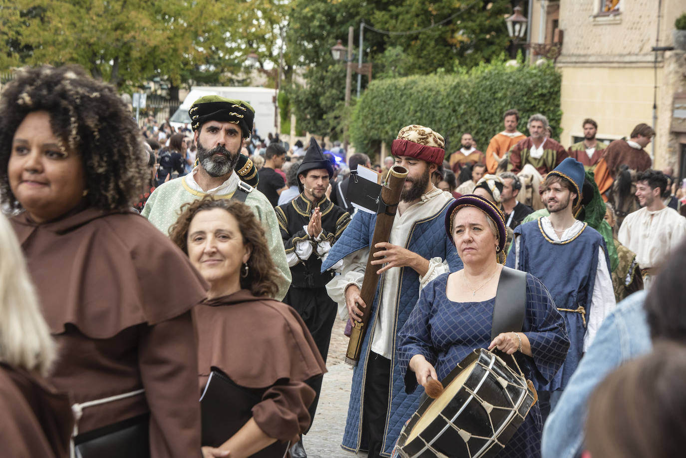 El desfile de Isabel la Católica, en imágenes