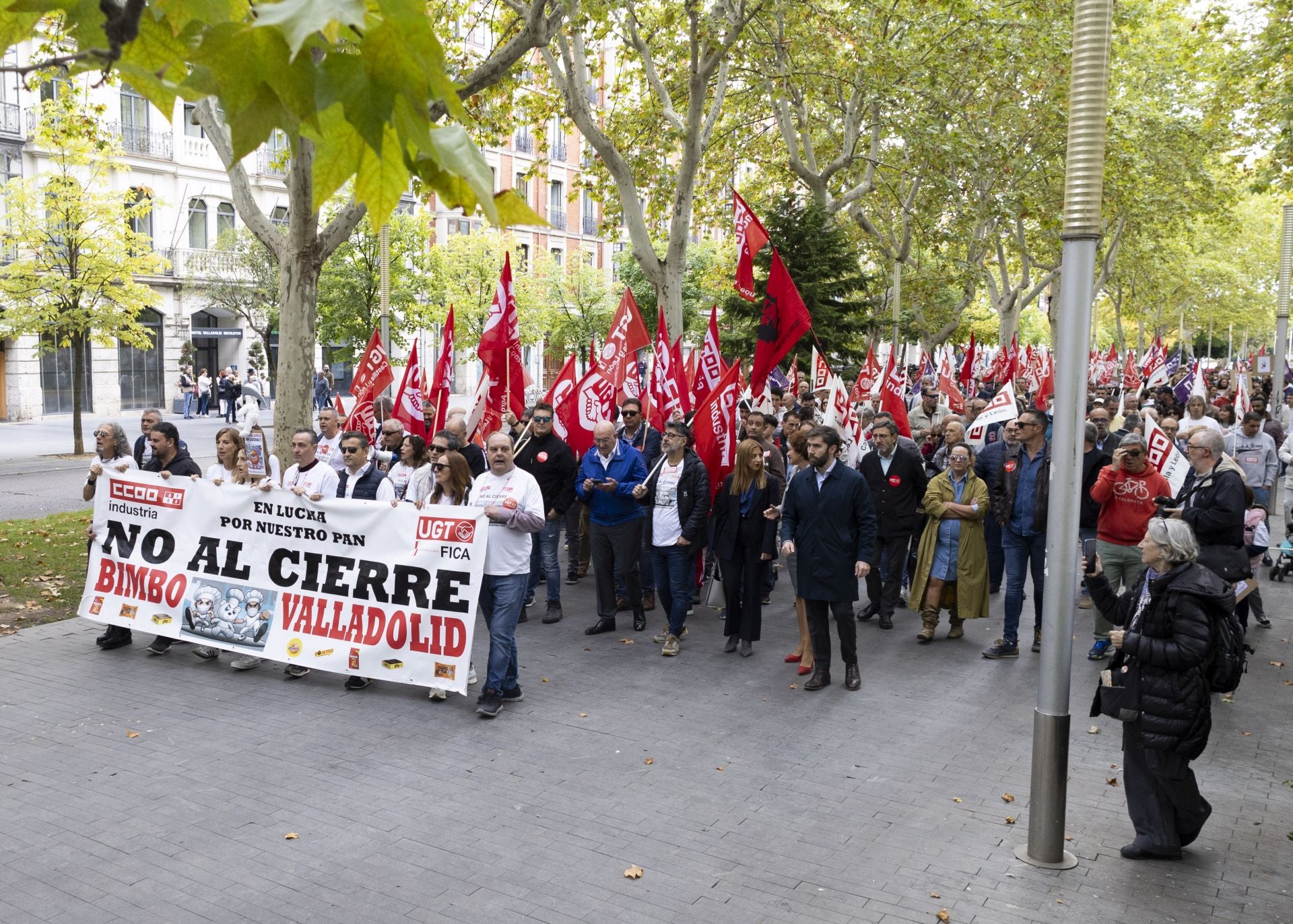 Manifestación contra el cierre de la planta de Bimbo en Valladolid