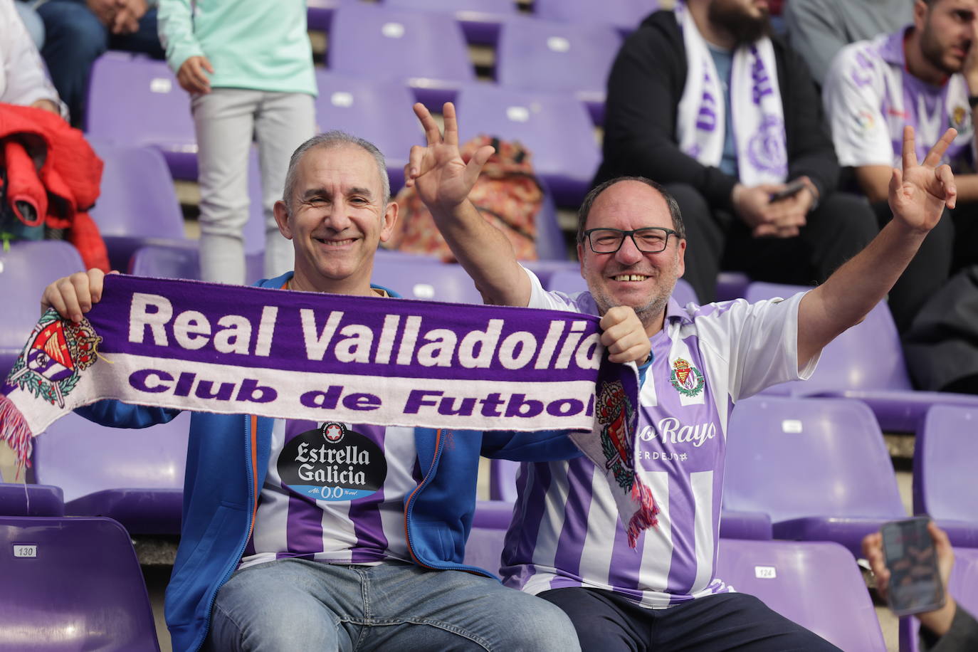 Búscate en la grada del estadio José Zorrilla (2/4)