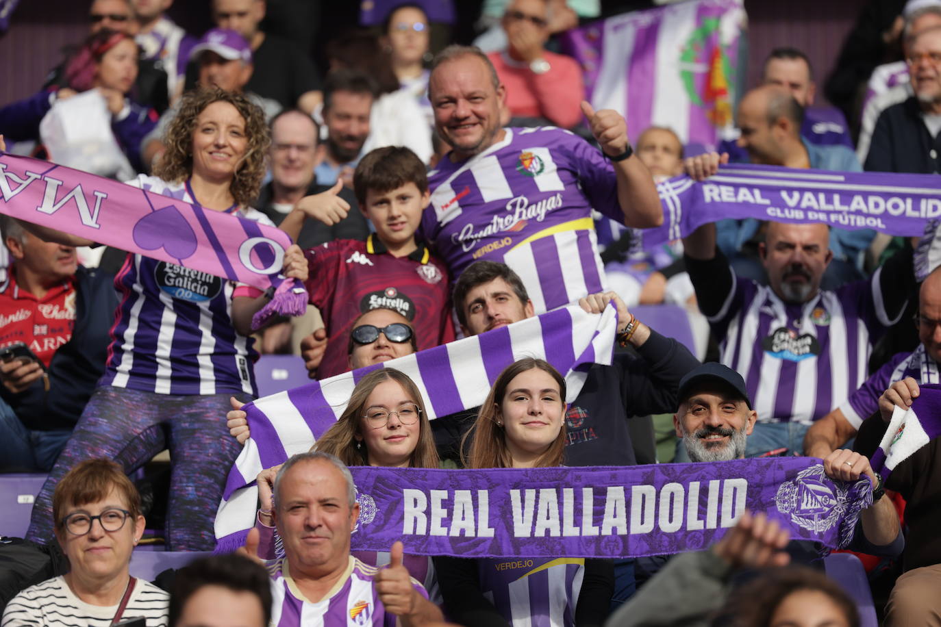 Búscate en la grada del estadio José Zorrilla (3/4)