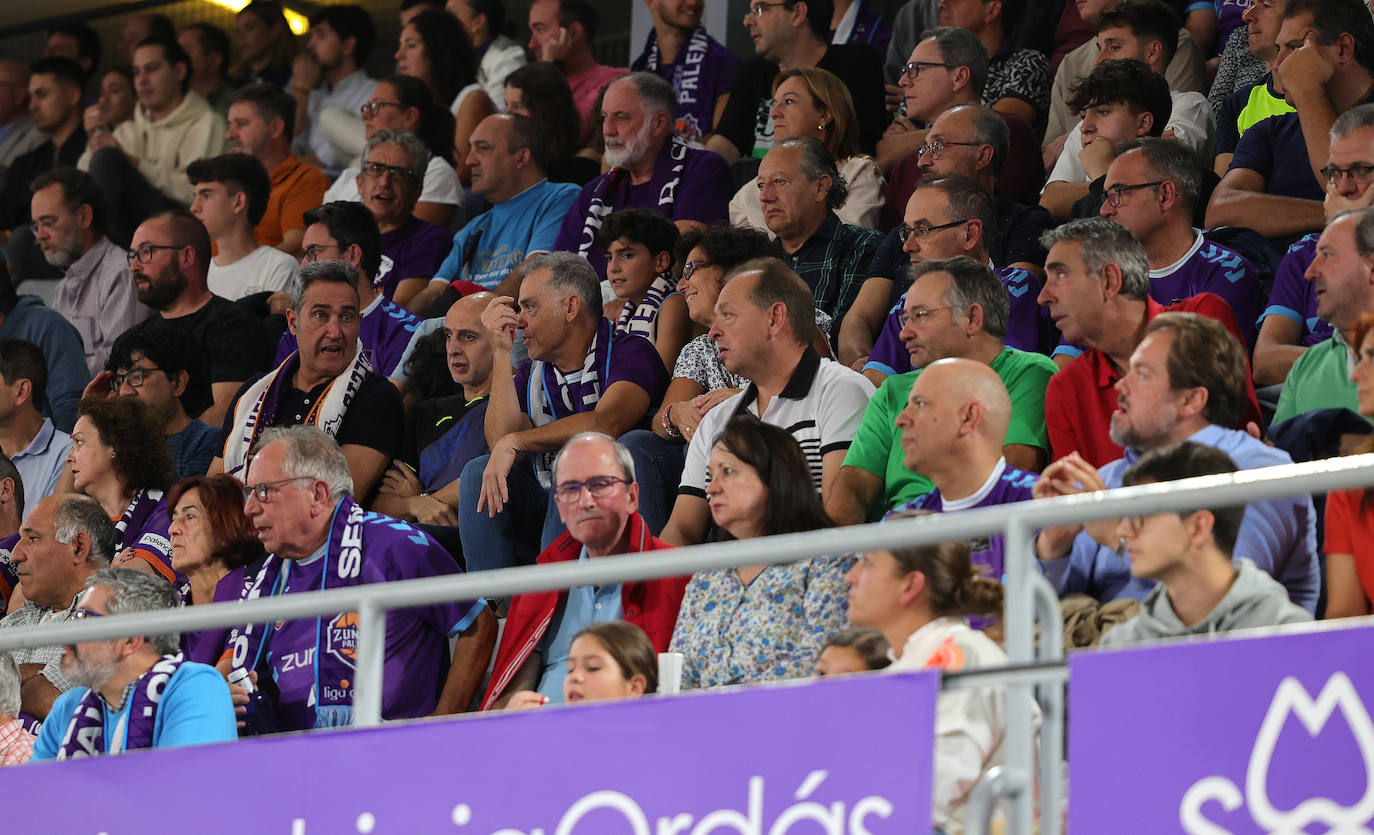 Búscate en las gradas del Pabellón animando al Palencia Baloncesto