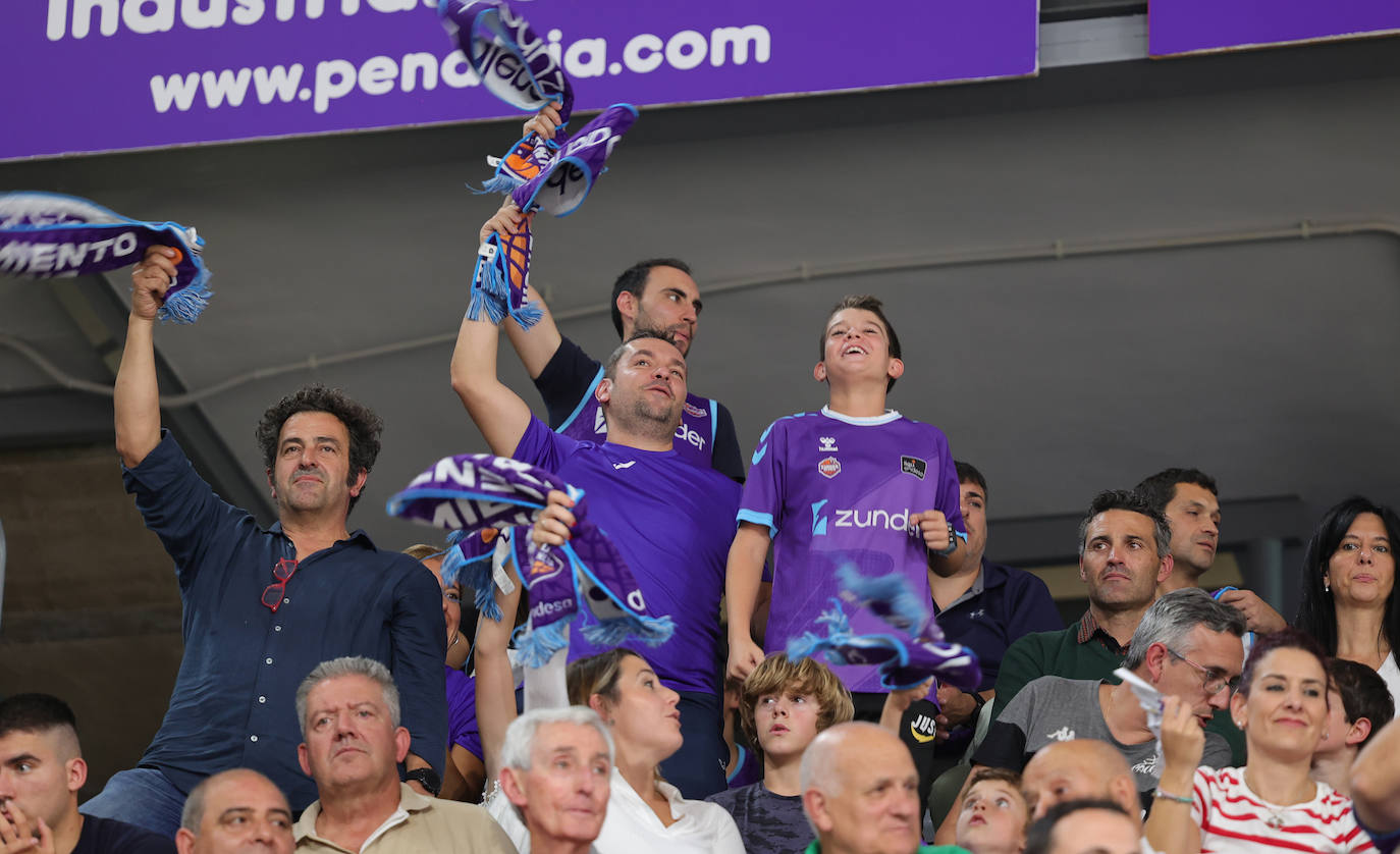 Búscate en las gradas del Pabellón animando al Palencia Baloncesto