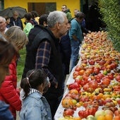 Piñel de Abajo y Torrelavega intercambian la Feria del Tomate