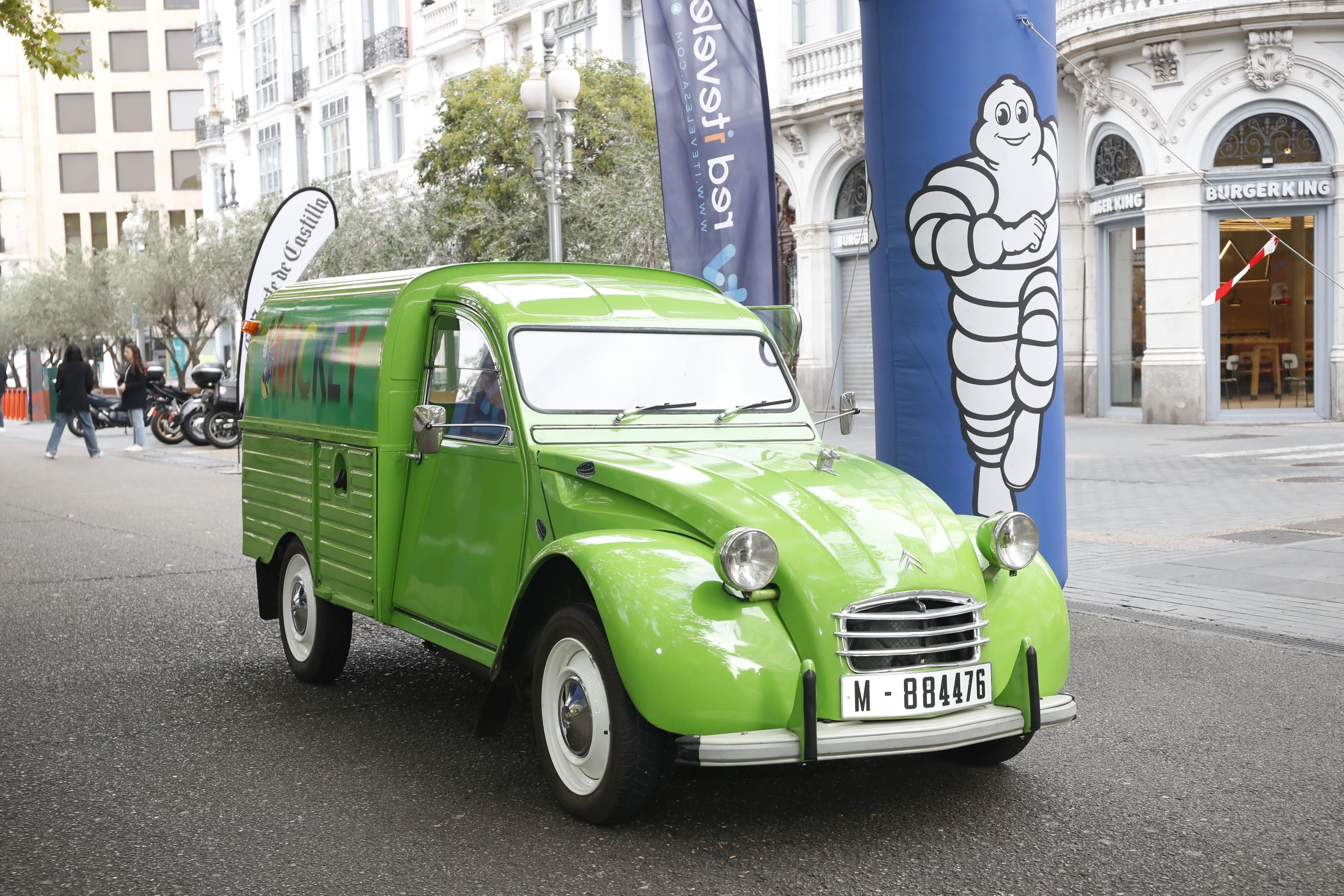 Búscate entre los participantes en Valladolid Motor Vintage (1/9)