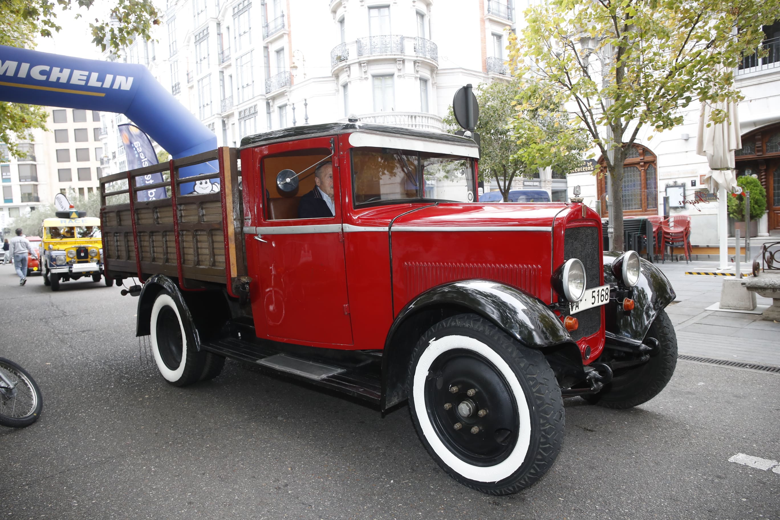 Búscate entre los participantes de Valladolid Motor Vintage (2/9)