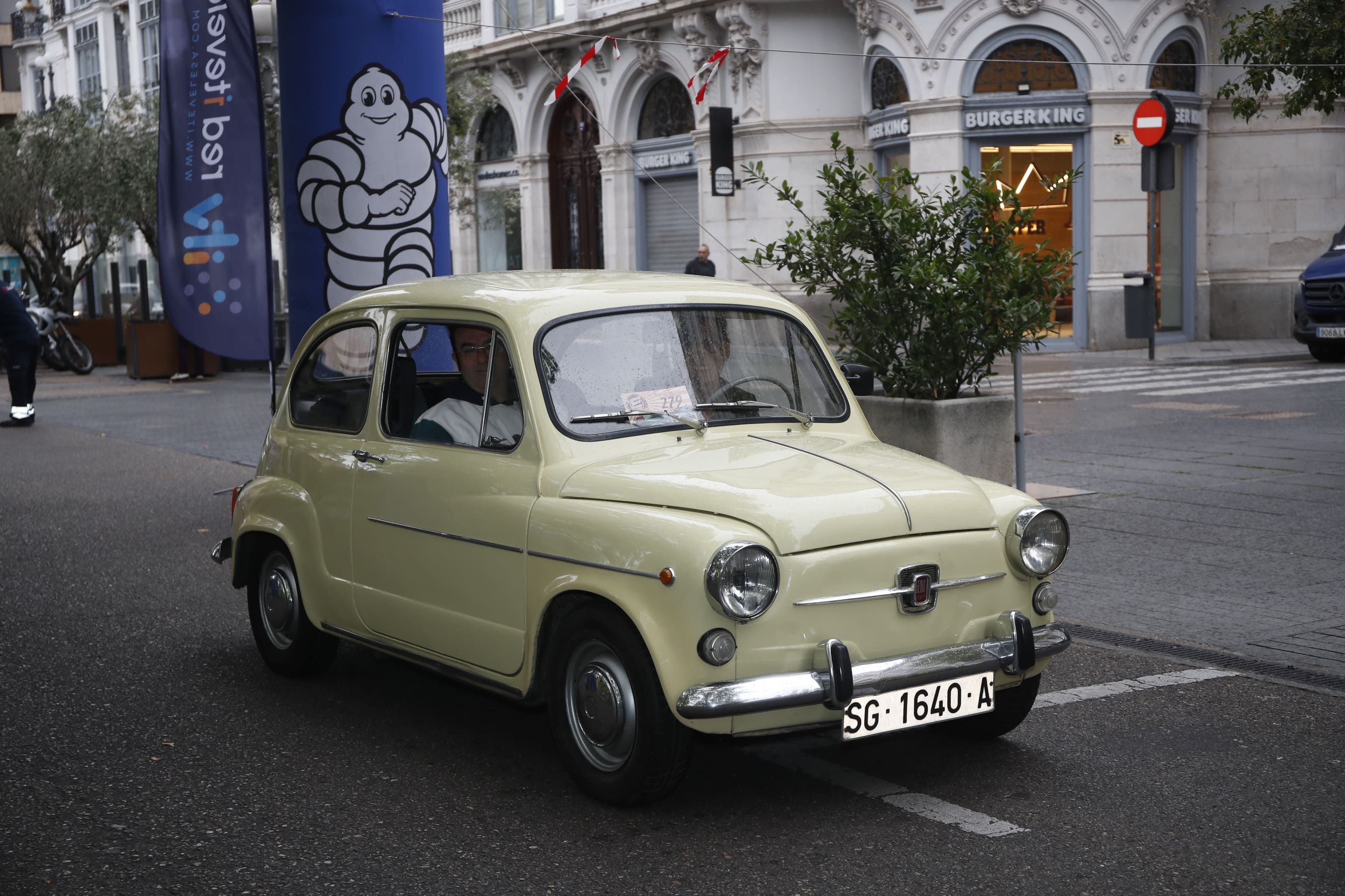 Búscate entre los participantes de Valladolid Motor Vintage (7/9)