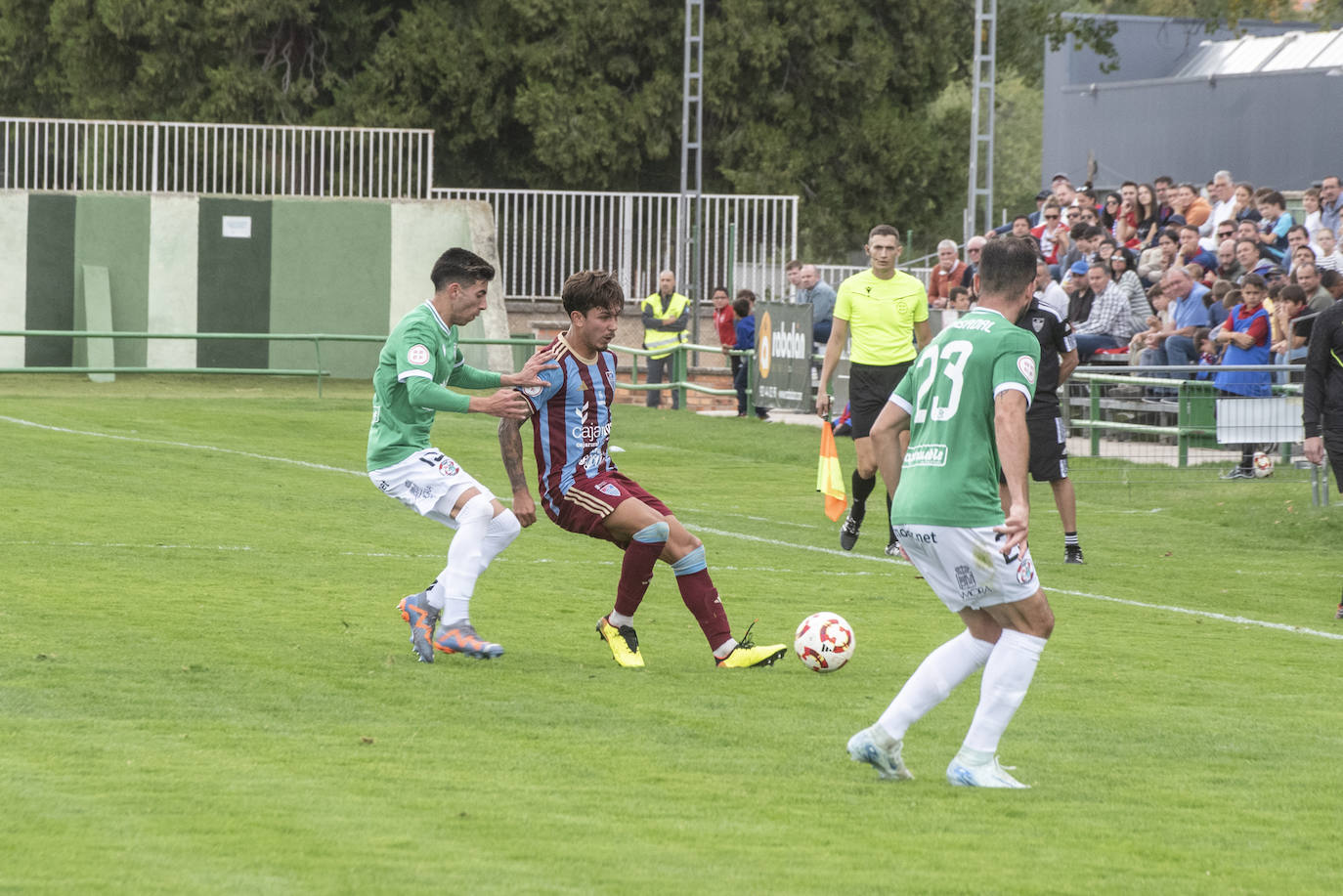 Fotografías del partido entre la Segoviana y el Zamora (1 de 2)