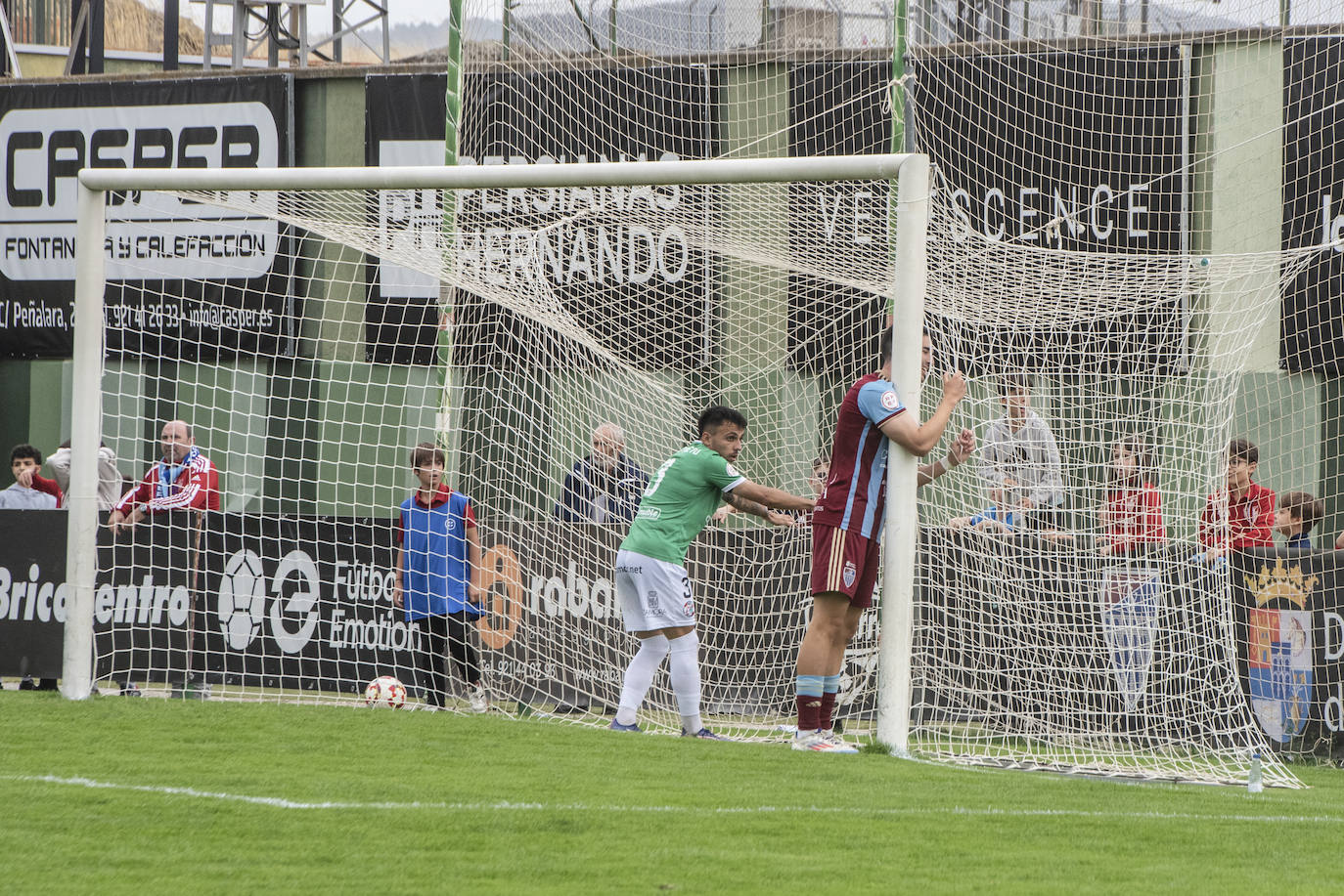 Fotografías del partido entre la Segoviana y el Zamora (1 de 2)