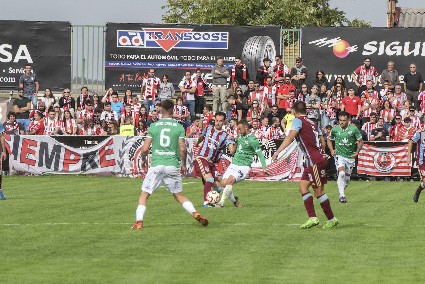 Fotografías del partido entre la Segoviana y el Zamora (1 de 2)