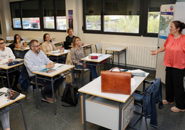 La Escuela de Idiomas arranca el curso con más horarios y nueva directora