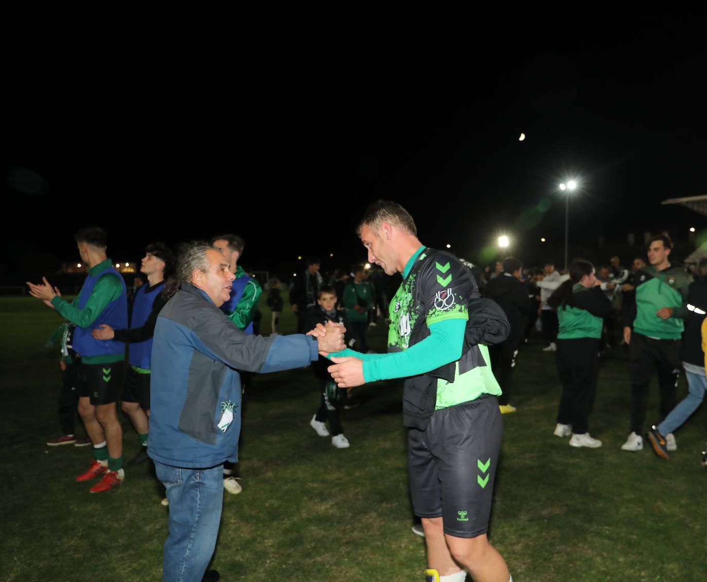 Así juega y pasa el Villamuriel a la segunda ronda de la Copa del Rey