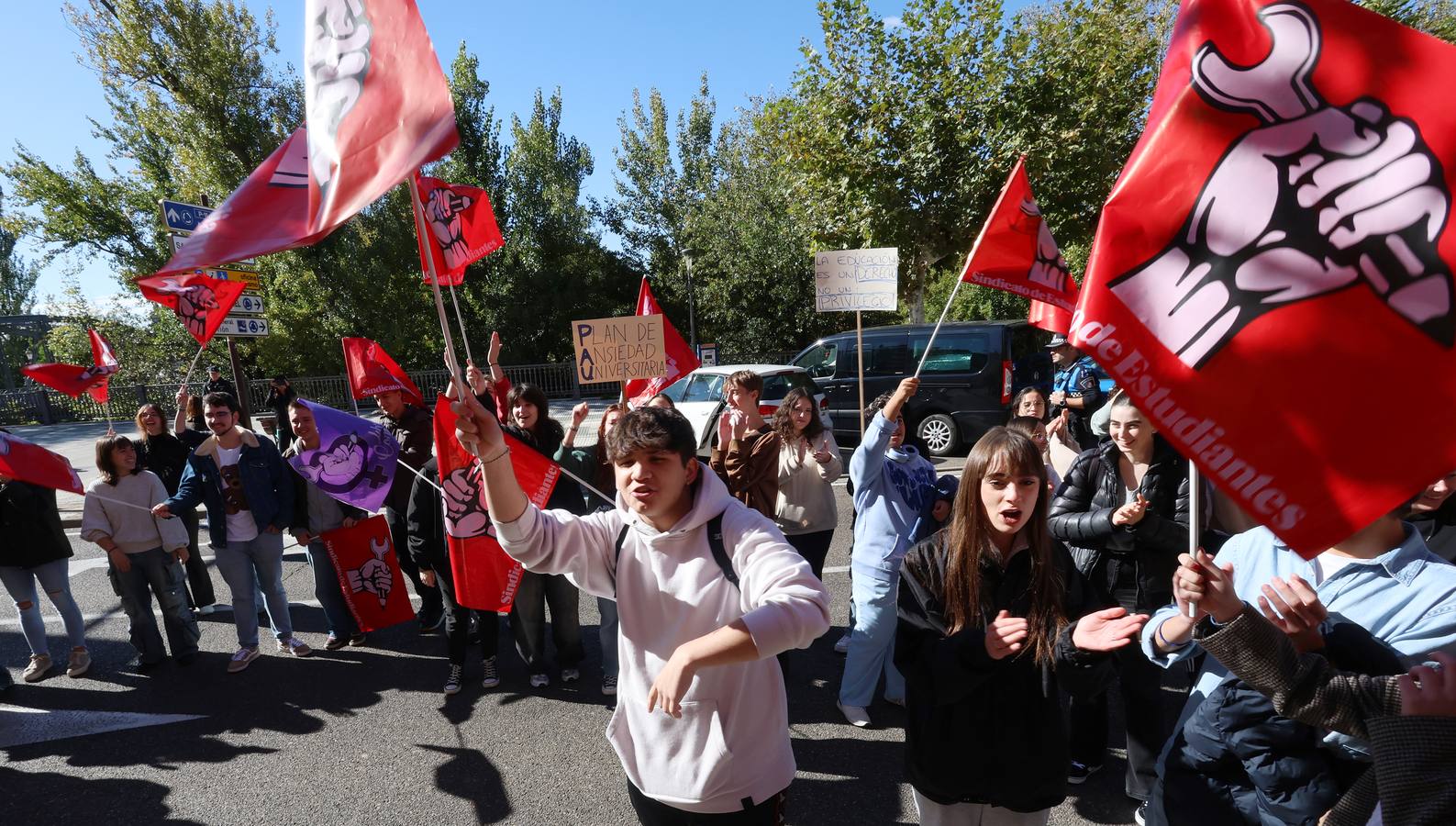 Los estudiantes protestan ante Educación por la nueva prueba universitaria