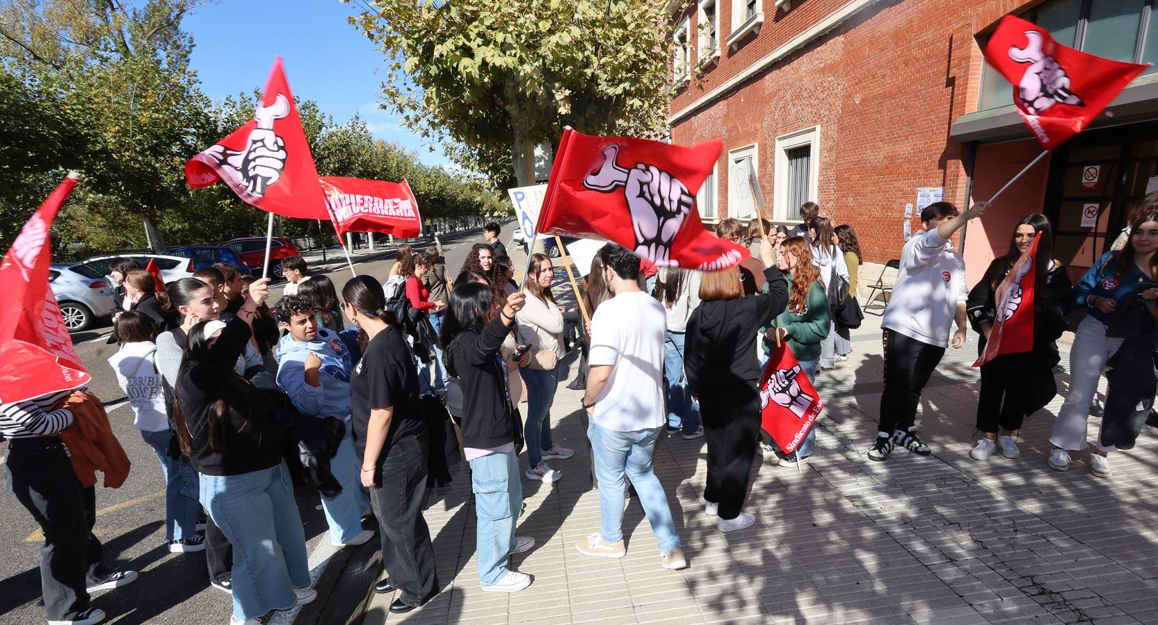 Los estudiantes protestan ante Educación por la nueva prueba universitaria