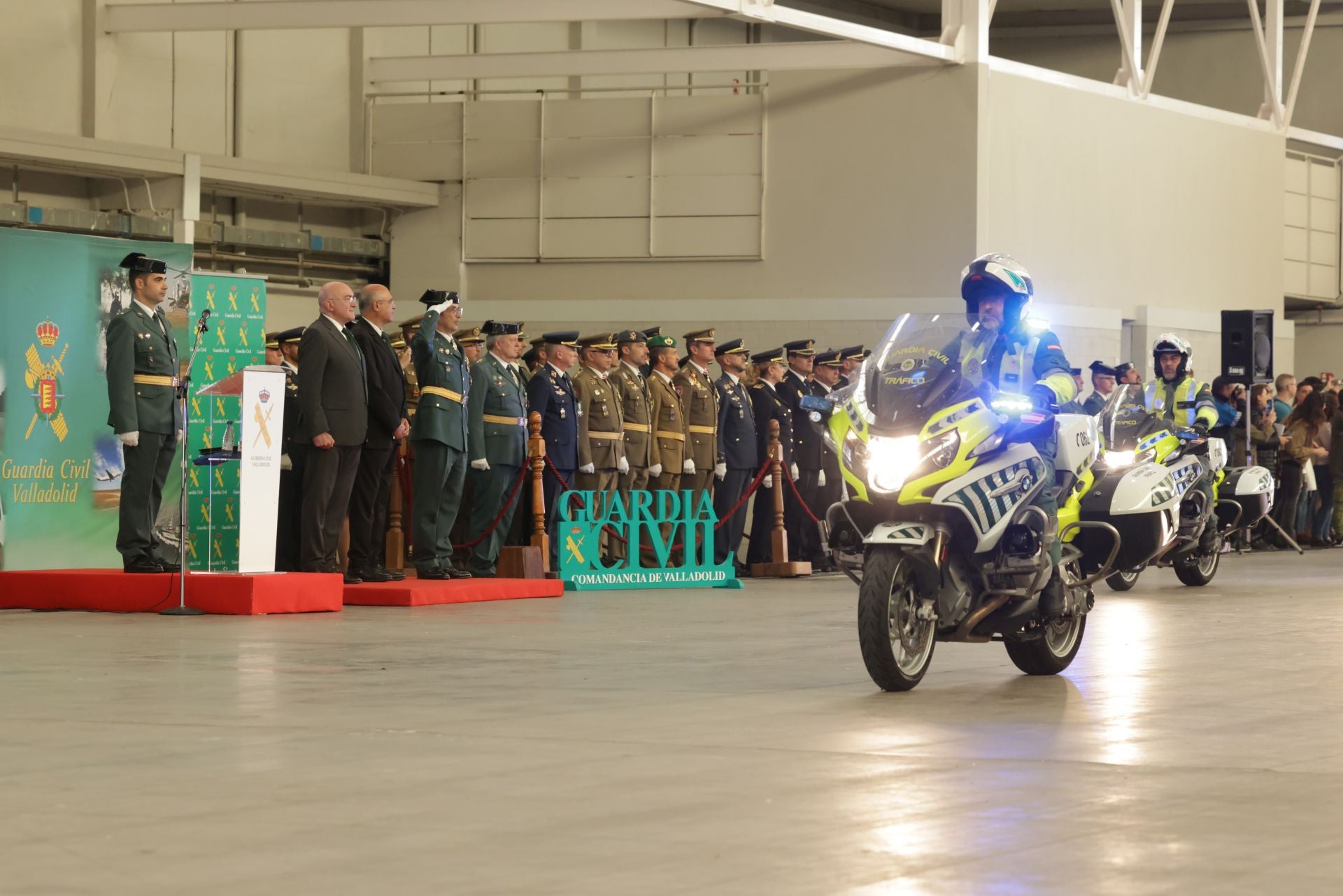 El homenaje de la Guardia Civil de Valladolid a su patrona, en imágenes