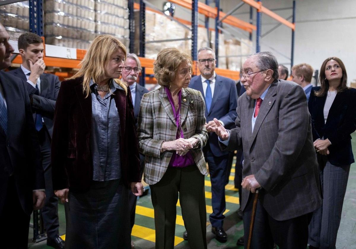 Visita de la Reina Sofía a uno de los Bancos de Alimentos integrados en la federación nacional.