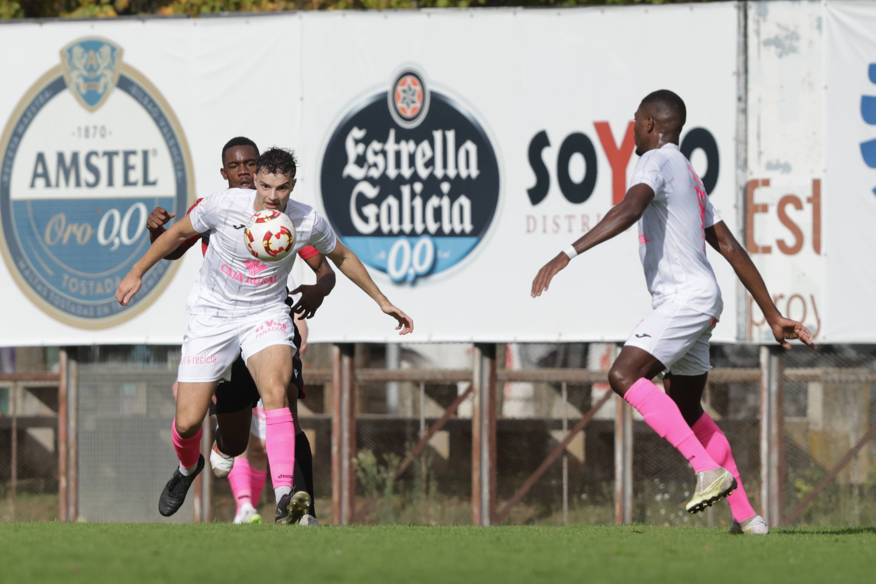 La derrota del Laguna ante el Villaralbo, en imágenes