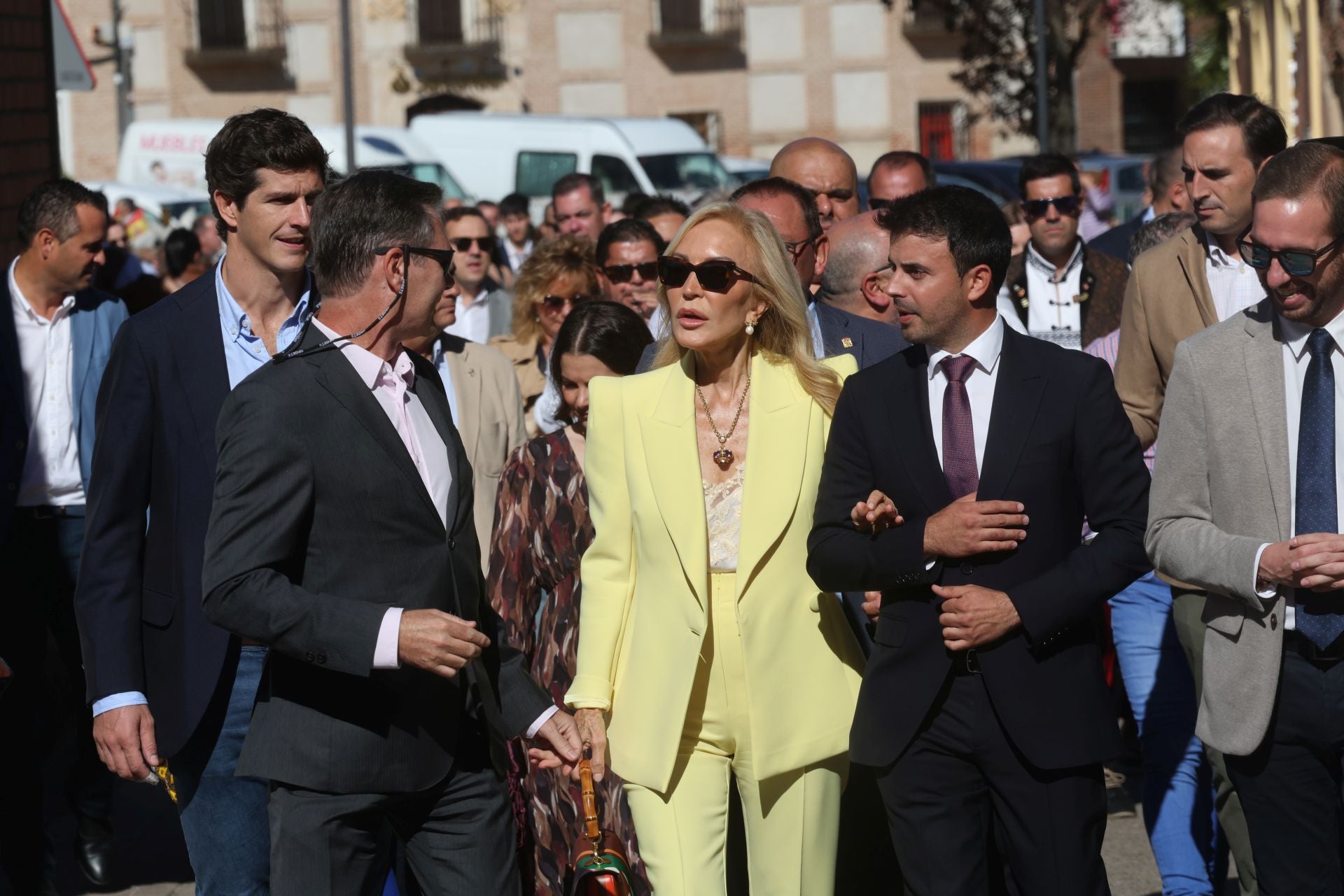 El pregón de Carmen Lomana en Rueda, en imágenes