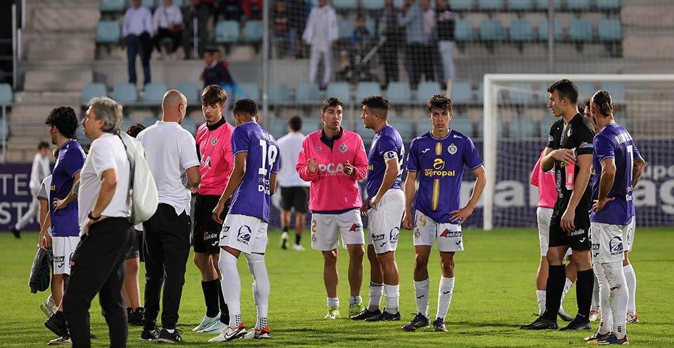 El Becerril se lleva el primer derbi provincial