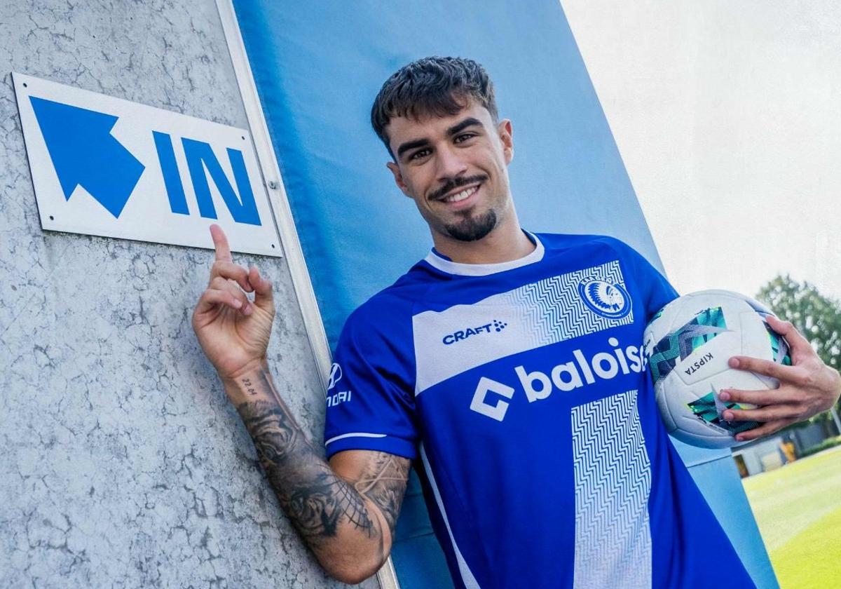 Tiago Araujo, en su presentación con el KAA Gent.