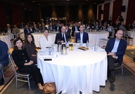 Begoña Cuetos, Sonia García, Guadalupe Hernández, Carlos Martín Tobalina, Goyo Ezama y Alberto Fossati