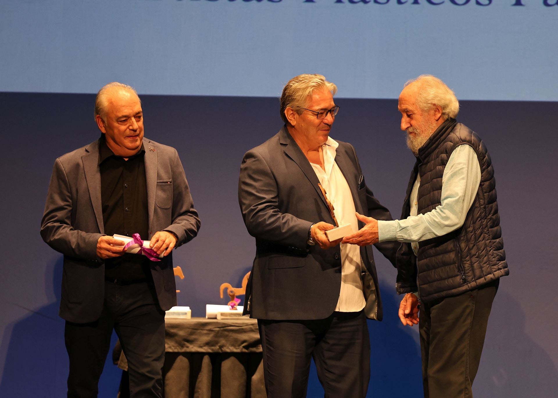 Thieldón entrega sus premios de artes plásticas