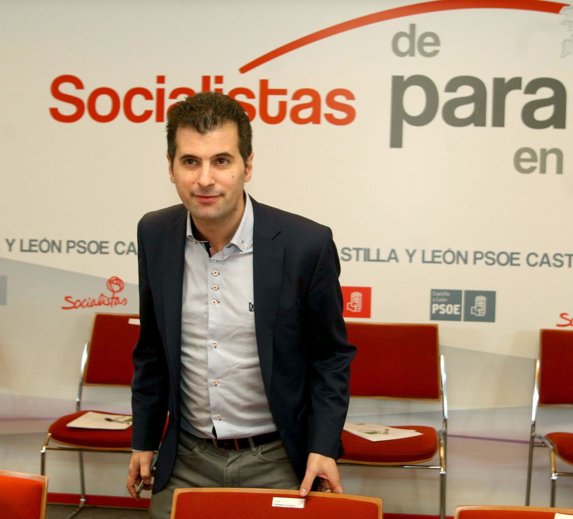 Luis Tudanca, a su llegada a la primera reunión de su Comisión Ejecutiva, en la sede regional del PSOE