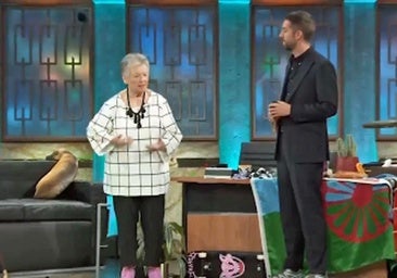 María Galiana sorprende a Broncano con un inquietante regalo