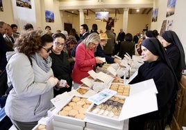 Feria de 'Dulces de Conventos' en la Iglesia de las Angustias de Valladolid