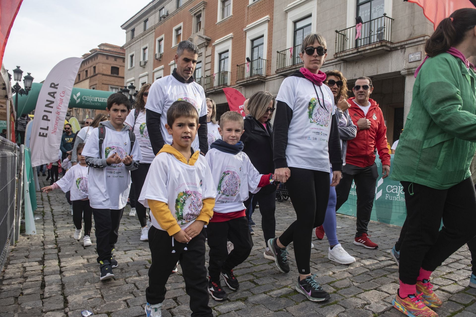 Fotografías de la marcha contra el cáncer de mama 2024