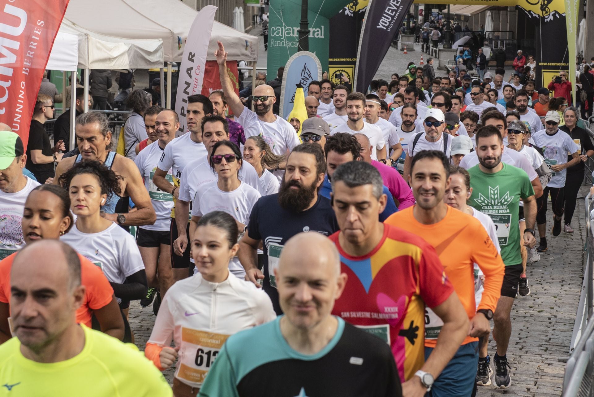 Fotografías de la marcha contra el cáncer de mama 2024