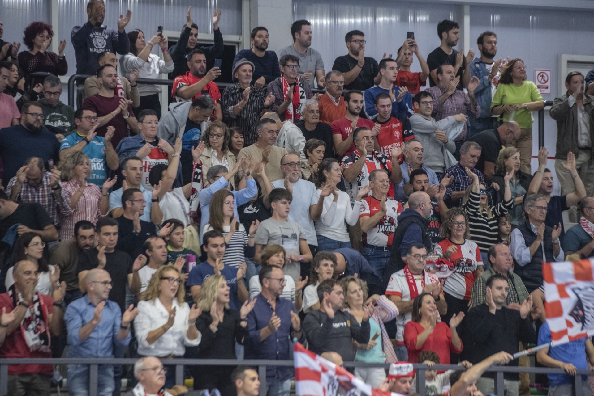 Búscate en las gradas del Guerreros Naveros en el Nava vs Barcelona