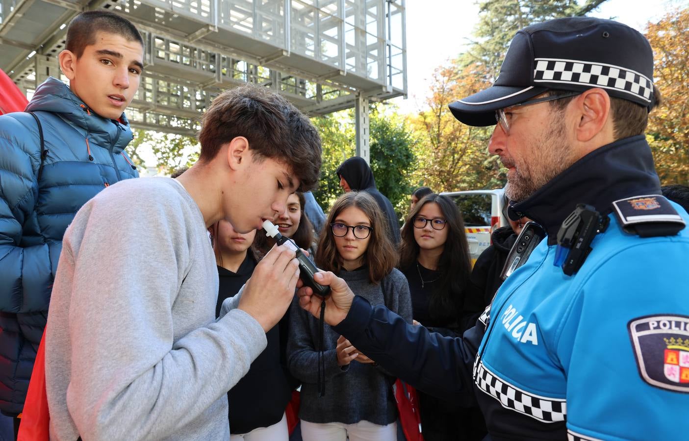 Alumnos de Secundaria aprenden las normas de circulación en Palencia