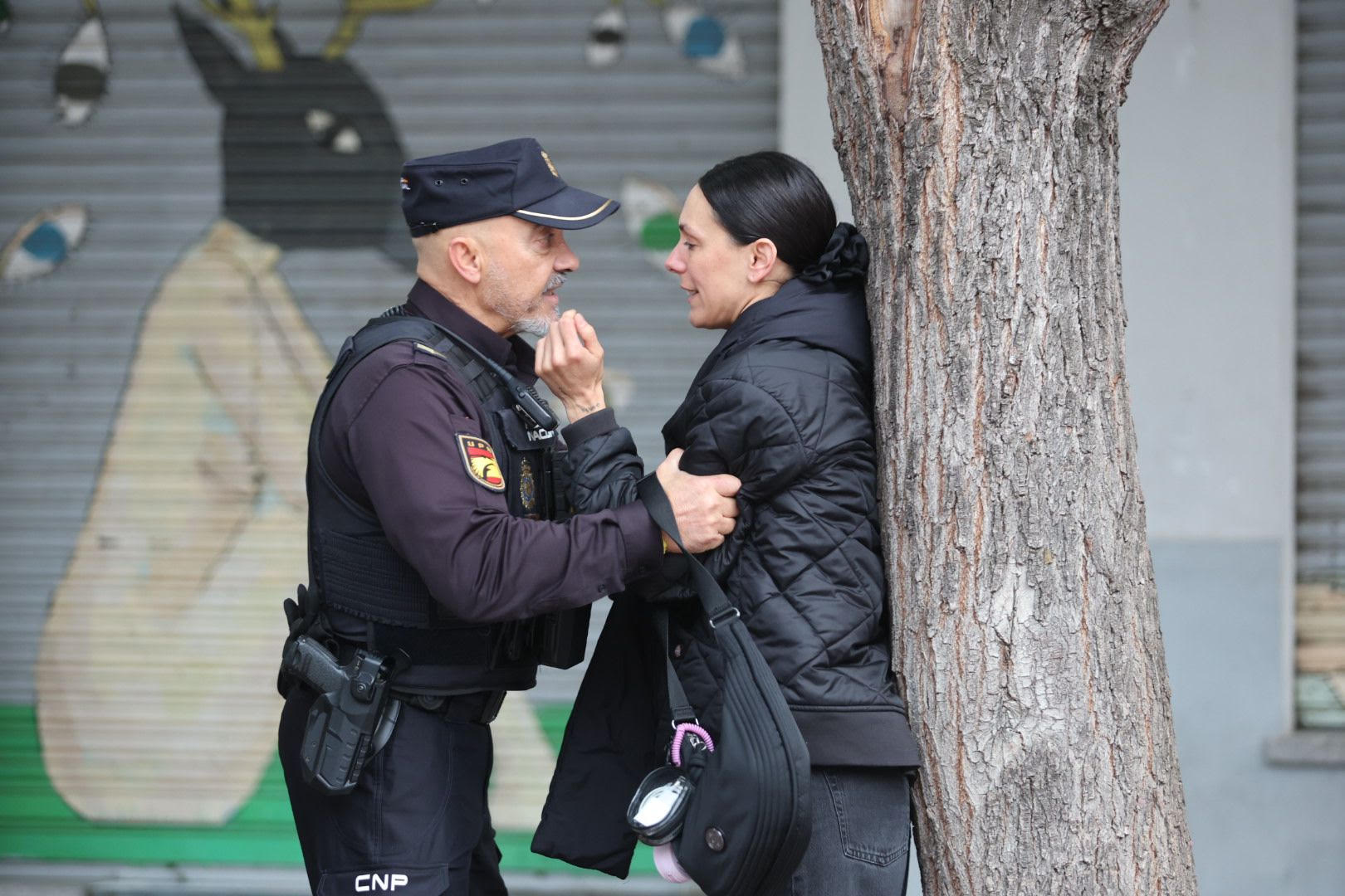 Protesta vecinal por la tala de árboles e intervención policial en Salamanca