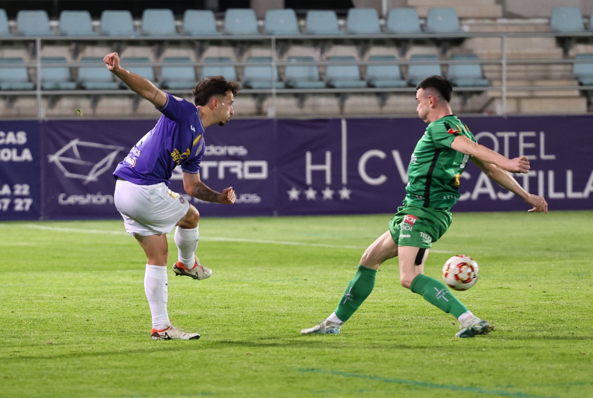 El Palencia Cristo, sin acierto ante el líder (0-0)