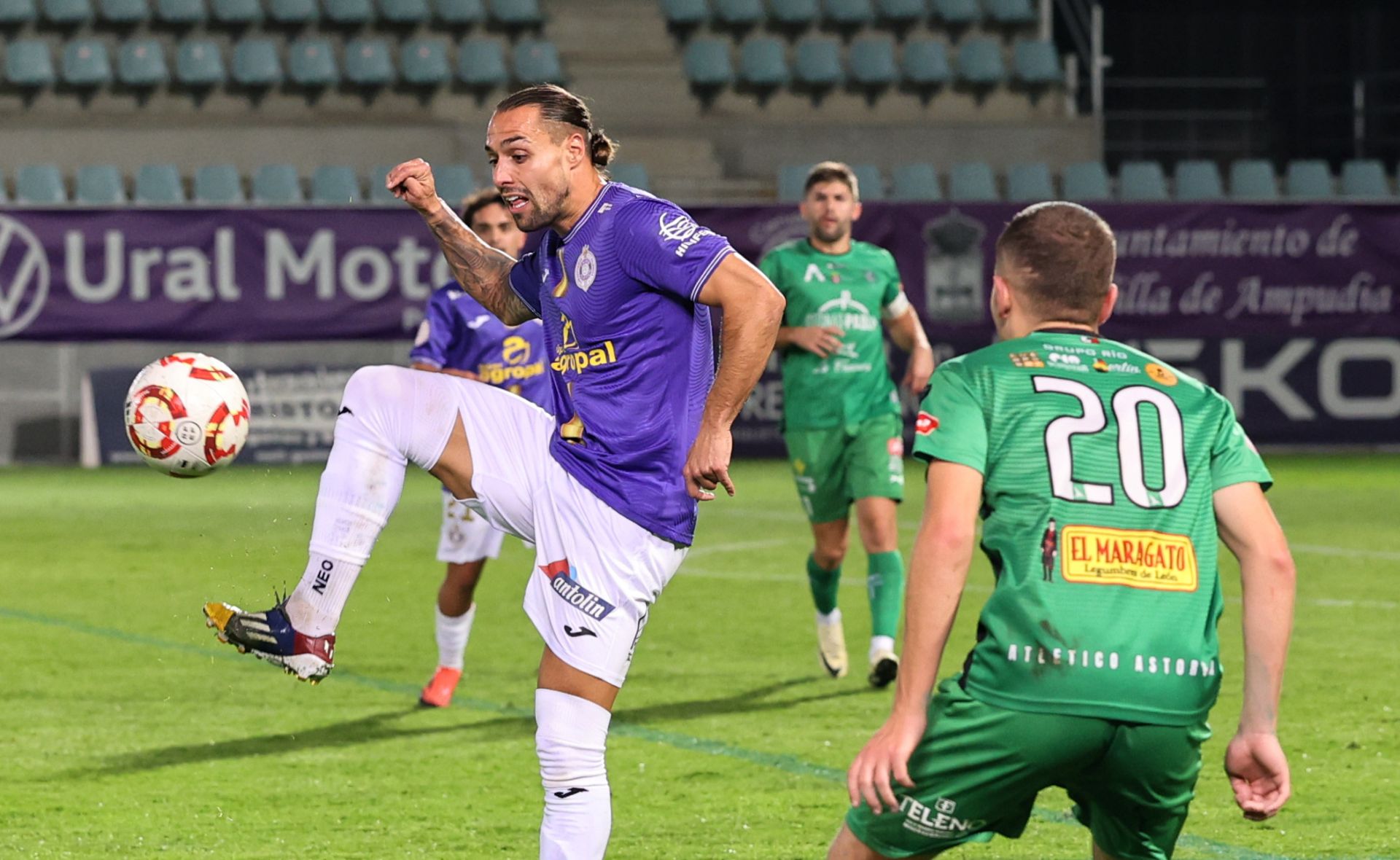 El Palencia Cristo, sin acierto ante el líder (0-0)