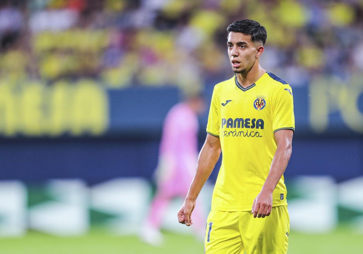 Akhomach, durante un partido con el Villarreal.