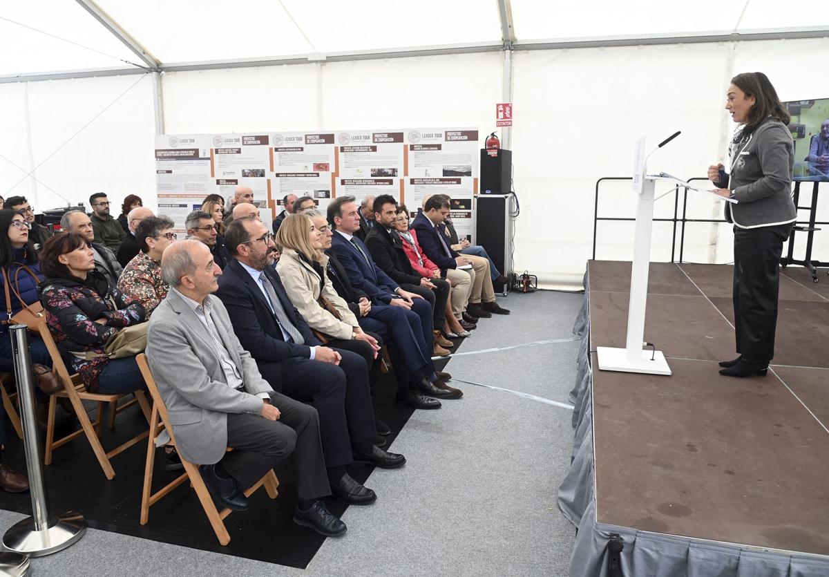 María González Corral durante la inauguración de la carpa Leader Tour en Burgos.