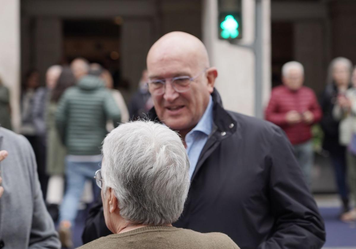 El alcalde, Jesús Julio Carnero, este viernes.