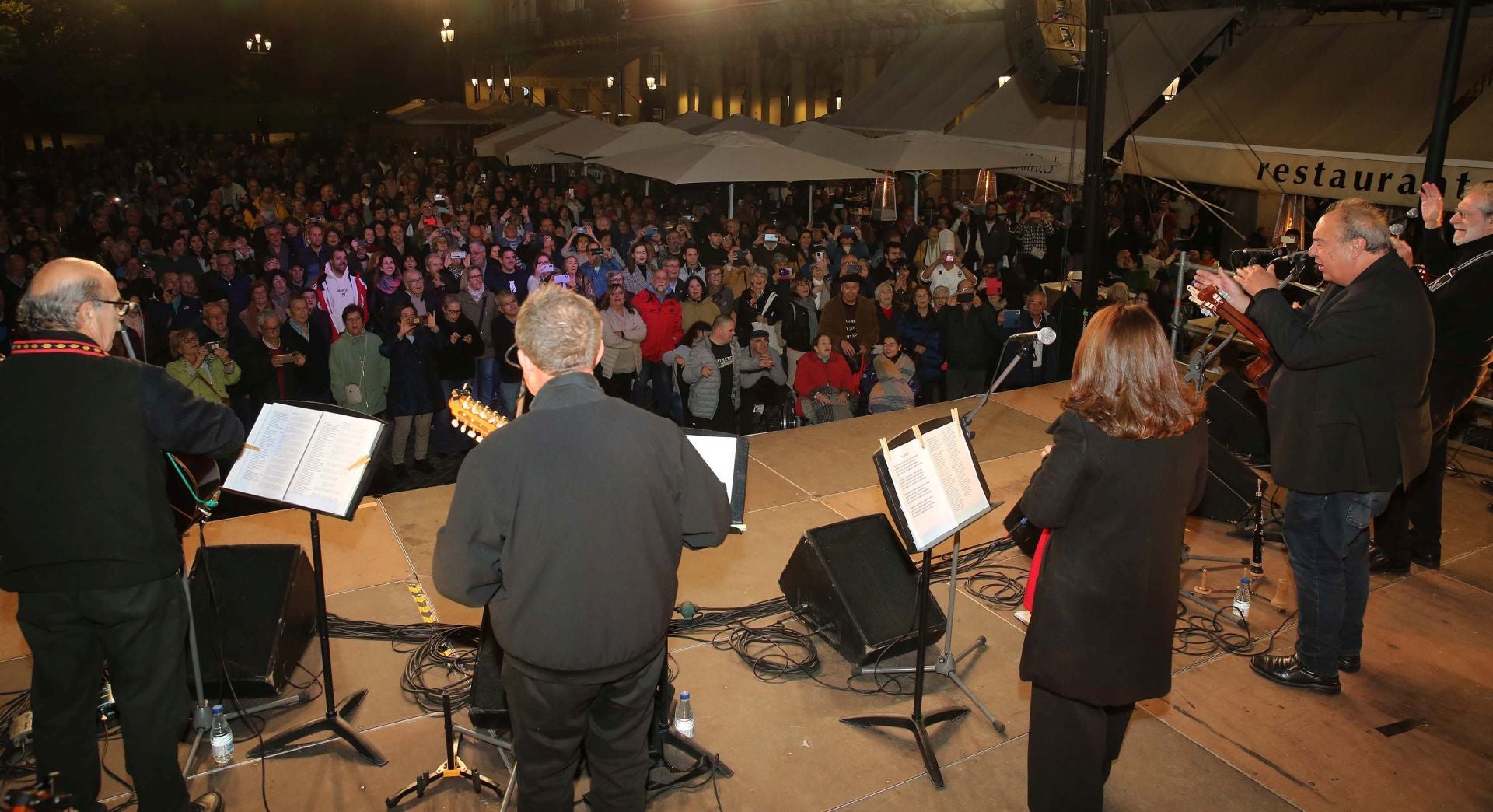 Fotografías de la noche de San Frutos