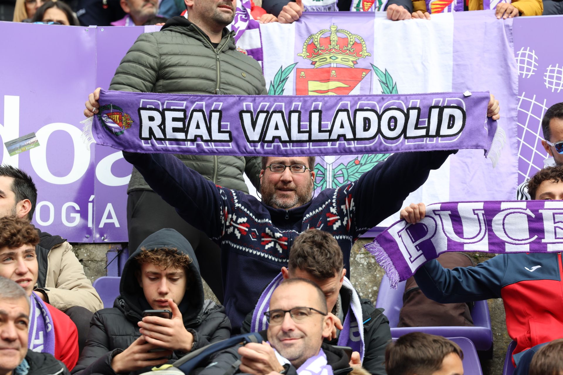 Búscate en la grada del estadio José Zorrilla (2/4)