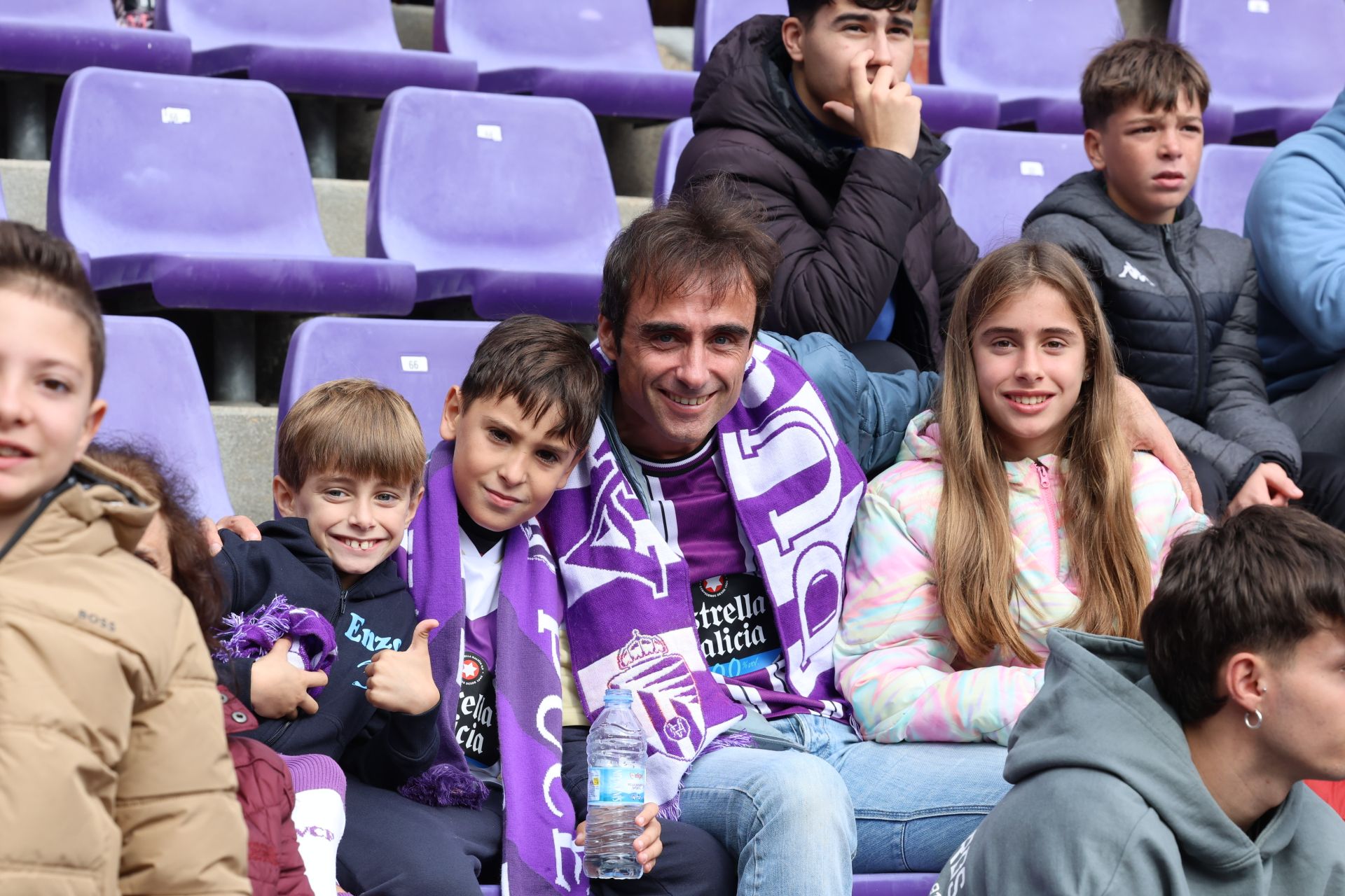 Búscate en la grada del estadio José Zorrilla (4/4)